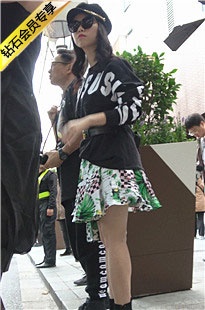 4K-气质短裙长腿街拍高跟美女DJ247[1.41G]