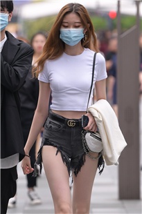 热裤大长腿美女3A2430[980M]