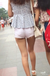 现在都流行路PG蛋蛋的热裤吗 [224M/MOV]