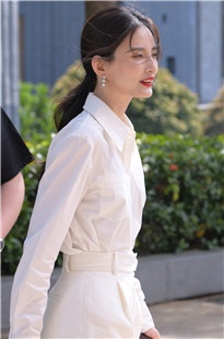 月薪多少可以泡这种妞呢3A6871[3.35G]