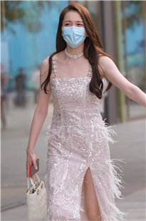 高挑靓丽的美女3A3638[2.6G]