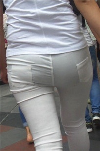 丰满前三角紧身白色铅笔裤内内美眉[219M/MP4]