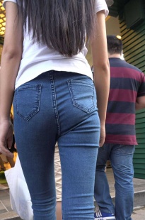 紧身蓝牛小妹开发多[6P]