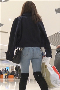 4K-极品身材牛仔裤美女JS070[2.15G]