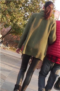 皮裤美MM身材超赞[102M/AVI]