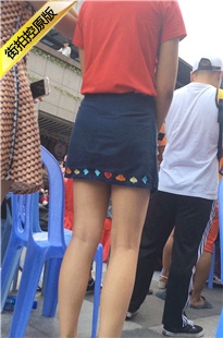 超极品牛仔裙长腿美眉[164M/MOV]