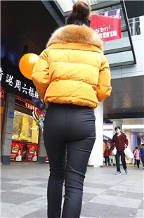 光滑黑裤MM[473M/MP4]