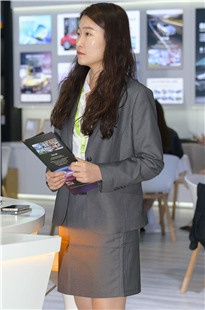 灰色制服，肉色丝袜销售员3A7778[1.77G]