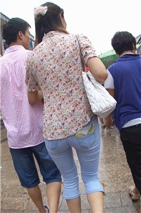 清凉上衣七分牛仔裤MM[95.2M/MP4]