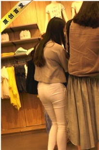 【幽明作品】逛商场的性感白裤内痕美女[MP4/1GB]