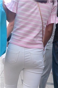 清新的白裤MM [137M/MP4]