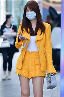 洁白美腿美女3A708[613M]