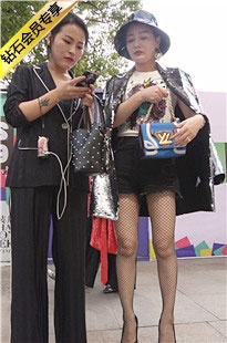 4K-街拍热裤长腿网袜高跟美女DJ336[1.37G]