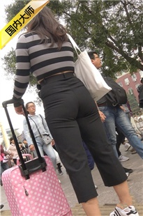 4K超清!大片!重口!霸气丰臀紧身黑裤眼镜女[MP4/3GB]