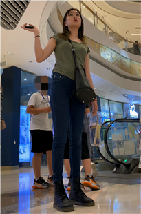 大长腿马丁靴紧牛小姐姐身材好KL030[1.24G]