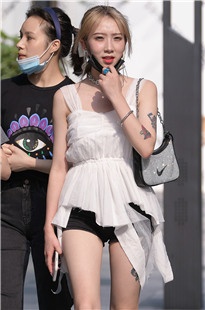 逆刚de热裤玉腿女孩MJ1003[1.52G]