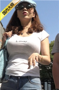 4K超清视频！紧身蓝牛裤巨胸美MM[MP4/3GB]