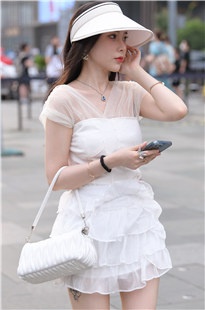 爱吃丝袜的女孩3A5021[1.69G]