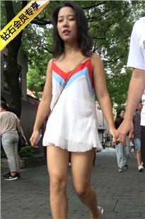 4K-气质吊带裙长腿街拍高跟美女DJ179[731M]