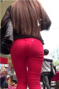 MM的红裤翘臀[660M/MTS]