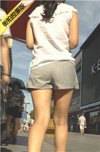 白衣短裤嫩腿MM[134M/M2TS]