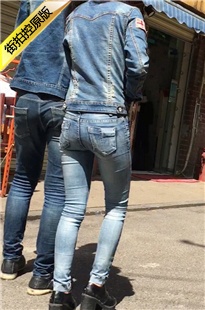 浅蓝紧身牛仔裤好身材美女紧绷翘臀[245M/MOV]