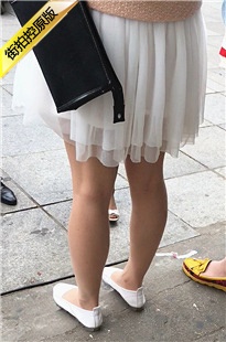 白纱裙肉丝小MM真是嫩[335M/MOV]