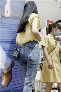 性感紧屯牛仔长发小姐姐JS274[3.44G]