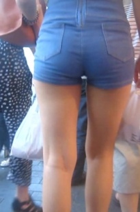 黄发牛仔宽臀勒臀[200M/MOV]