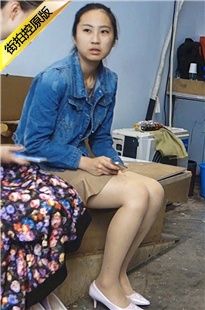 街拍丝足MT美眉挑鞋[402M/MP4]