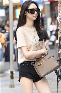 牛乃大长腿，又白又长3A6423[2.65G]