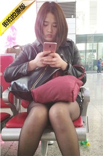 4K-包臀裙黑丝饱满丰臀漂亮美女两腿间很诱惑[951M/MP4]