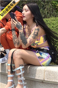 4K-亮色短裙长腿街拍高跟美女DJ097[1.47G]