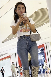 性感深沟长腿牛仔美女JS250[789M]