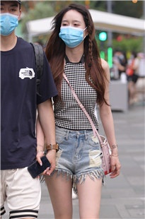 热裤美腿女友3A4708[1.52G]