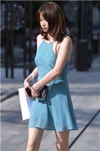 路背大长腿美女3A2870[467M]