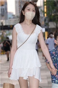 白皙美腿辣妈3A5641[2.07G]