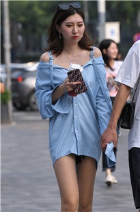 浅蓝色衬衣美女3A2450[156M]