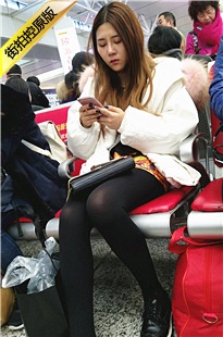 4K-车站黑丝长腿紧绷包臀裙长发妹子[920M/MP4]