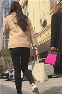 养颜大学美女黑色紧身裤篇八[297M/MP4]