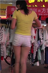 极品热裤大PG美胸器学生[696M/MP4]