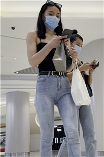 紧身包屯白牛仔深沟少女JS260[2.84G]