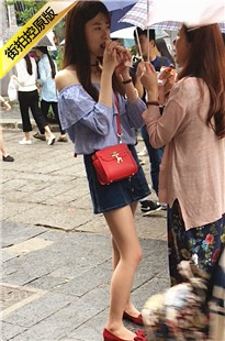 街拍极品MT牛仔短裙长发美女[438M/MOV]