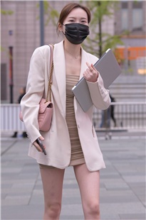 美腿的白领小姐姐3A3443[1.59G]