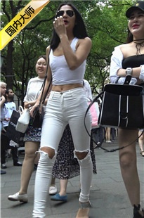 4K超清视频！性感包臀紧身白裤长腿高跟美女[MP4/2GB]