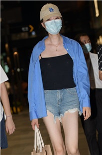 这双腿，简直美翻了3A4444[2.39G]