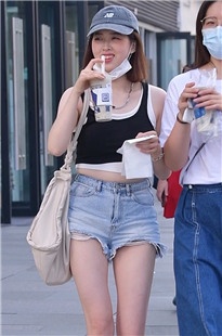 热裤穿搭，无水印原视频3A7848[682M]