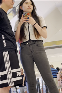 妹子不但漂亮而且很紧KL093[1.39G]