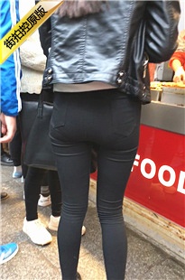 街拍黑色紧身裤长发MT饱满翘臀美女[273M/MOV]