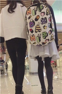 俩妹子购物很欢[365M/MP4]